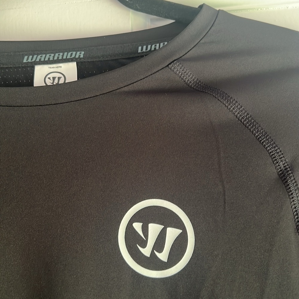NWT Warrior Black Compression Short Sleeved Shirt, Moisture Wicking, Size M - Picture 4 of 8